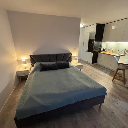 Champion-free Parking-posciel Hotelowa * Szczecin